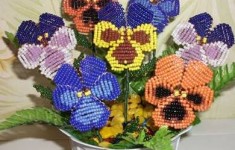How-to-make-Beads-Pansy-Flower-step-by-step-DIY-instructions-thumb